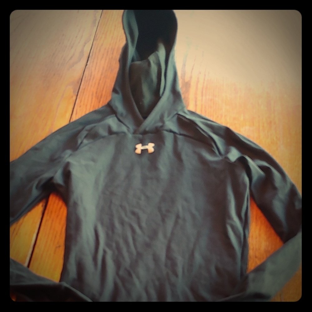 Under Armour Cold Gear long sleeve hoodie small